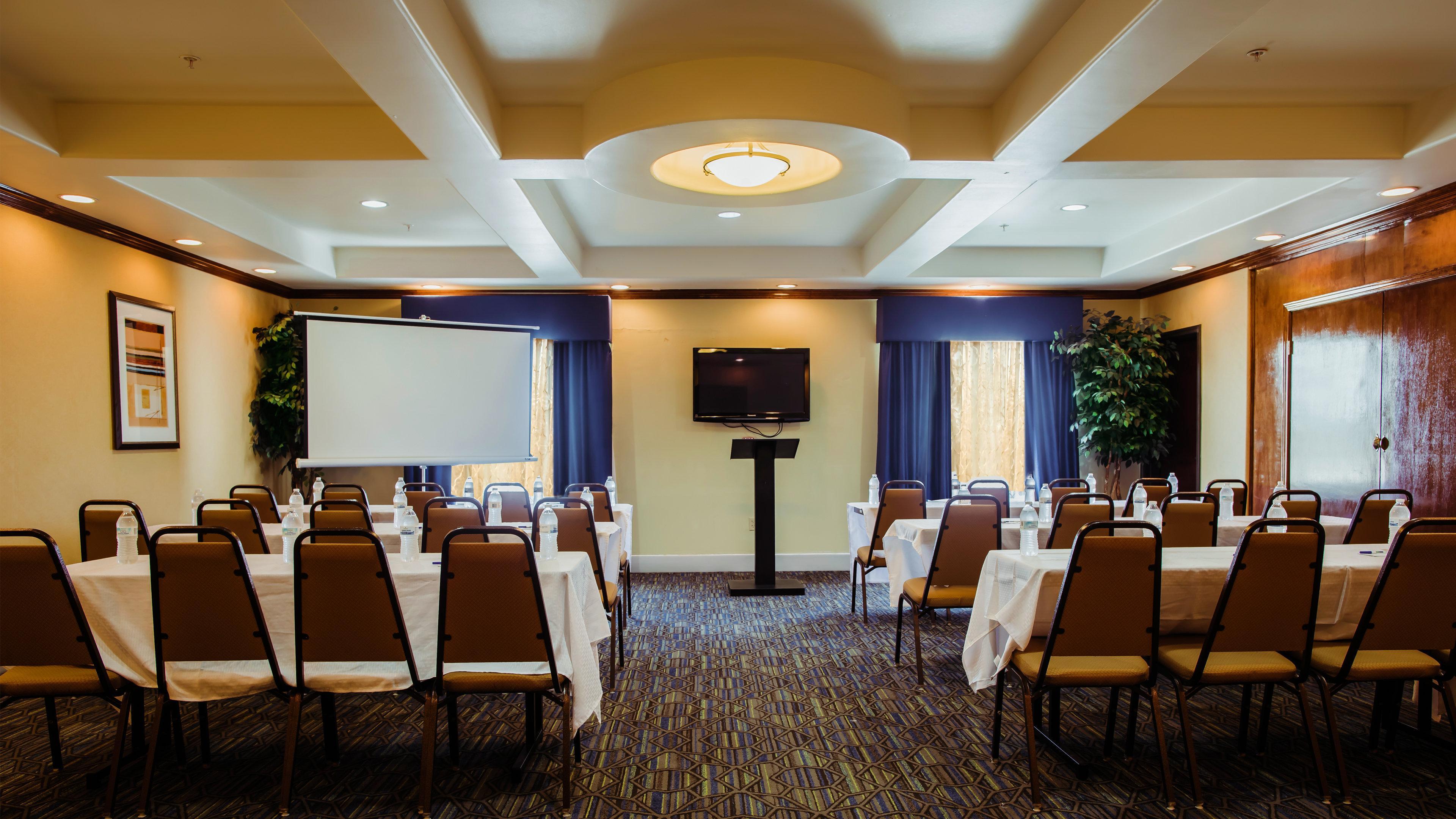 Holiday Inn Express Hotel & Suites Waller By Ihg Екстериор снимка