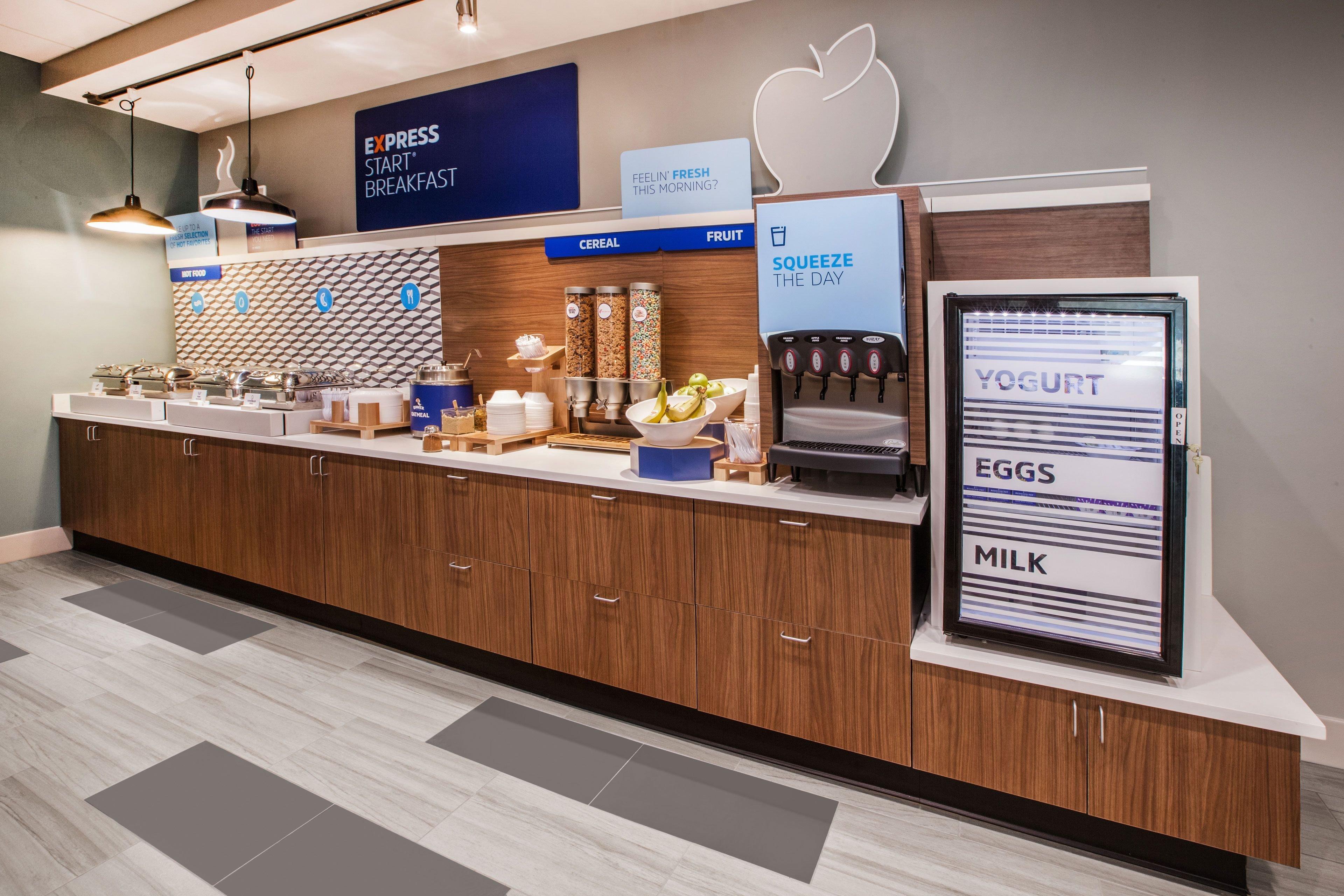 Holiday Inn Express Hotel & Suites Waller By Ihg Екстериор снимка
